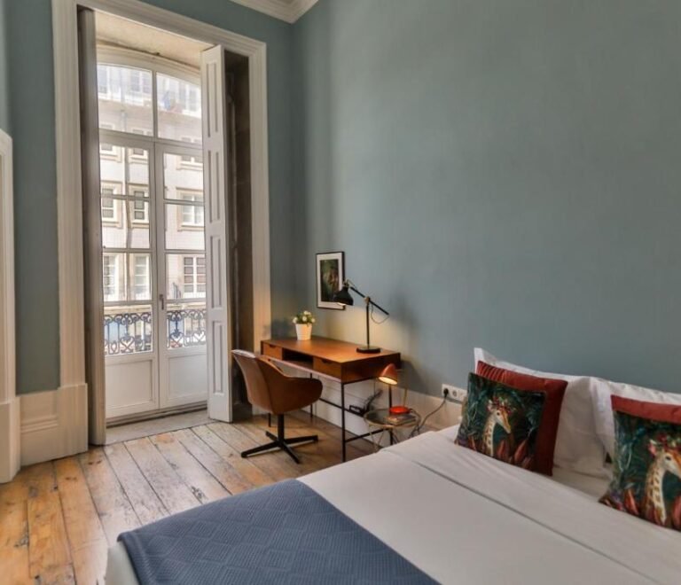 Adorable Apartment In Great Area